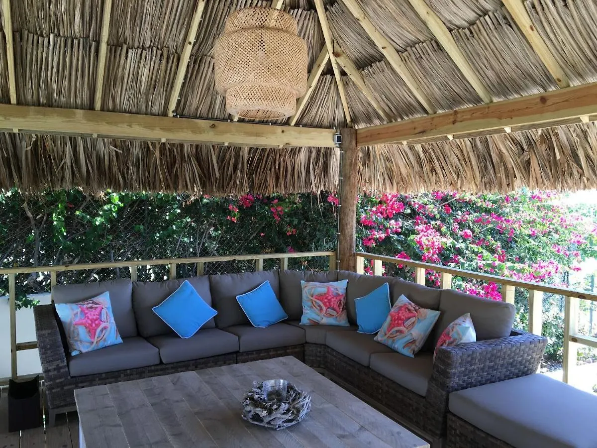 Holiday Villa Near The Beach In Luxurious Royal Ян-Тил