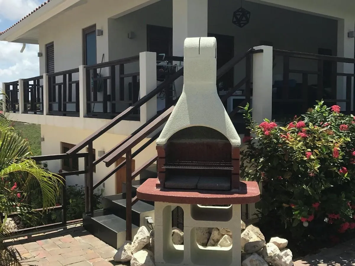 Holiday Villa Near The Beach In Luxurious Royal Ян-Тил
